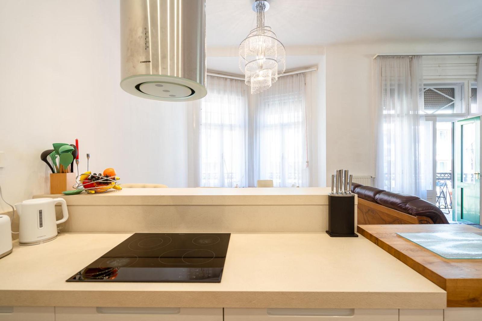 Garys Bright And Spacious Two Bedroom Flat Near Danube ブダペスト エクステリア 写真
