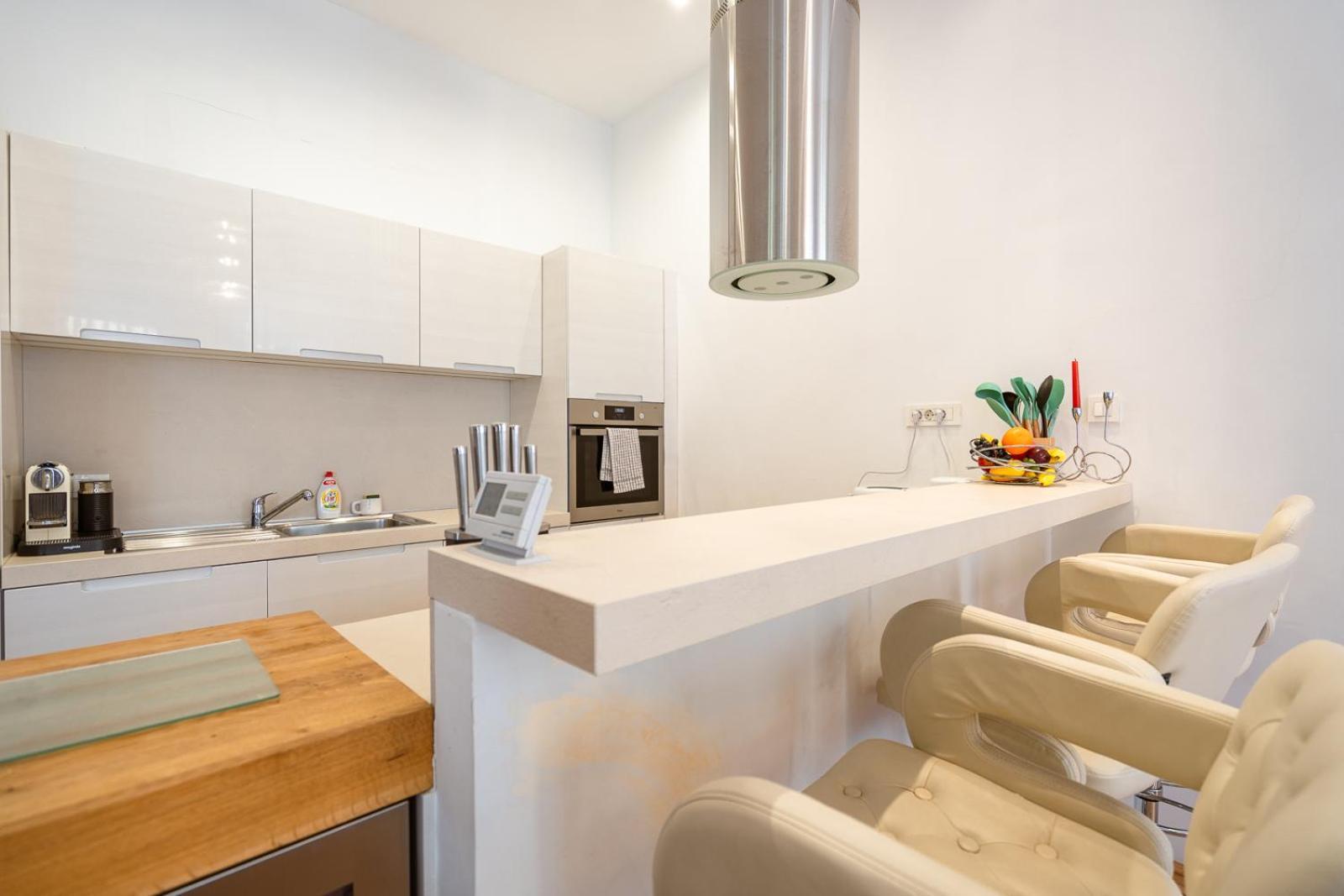 Garys Bright And Spacious Two Bedroom Flat Near Danube ブダペスト エクステリア 写真